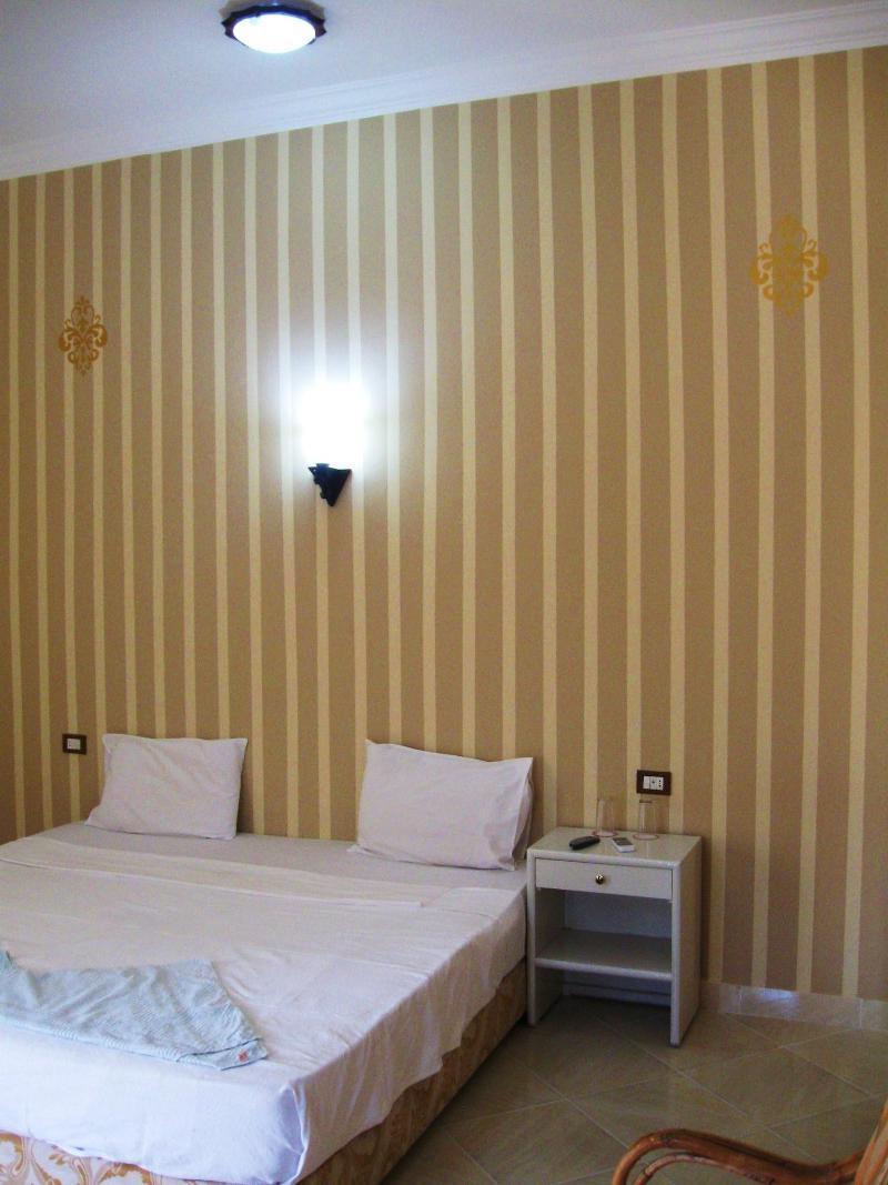 Nile Valley Hotel Luxor Exterior photo
